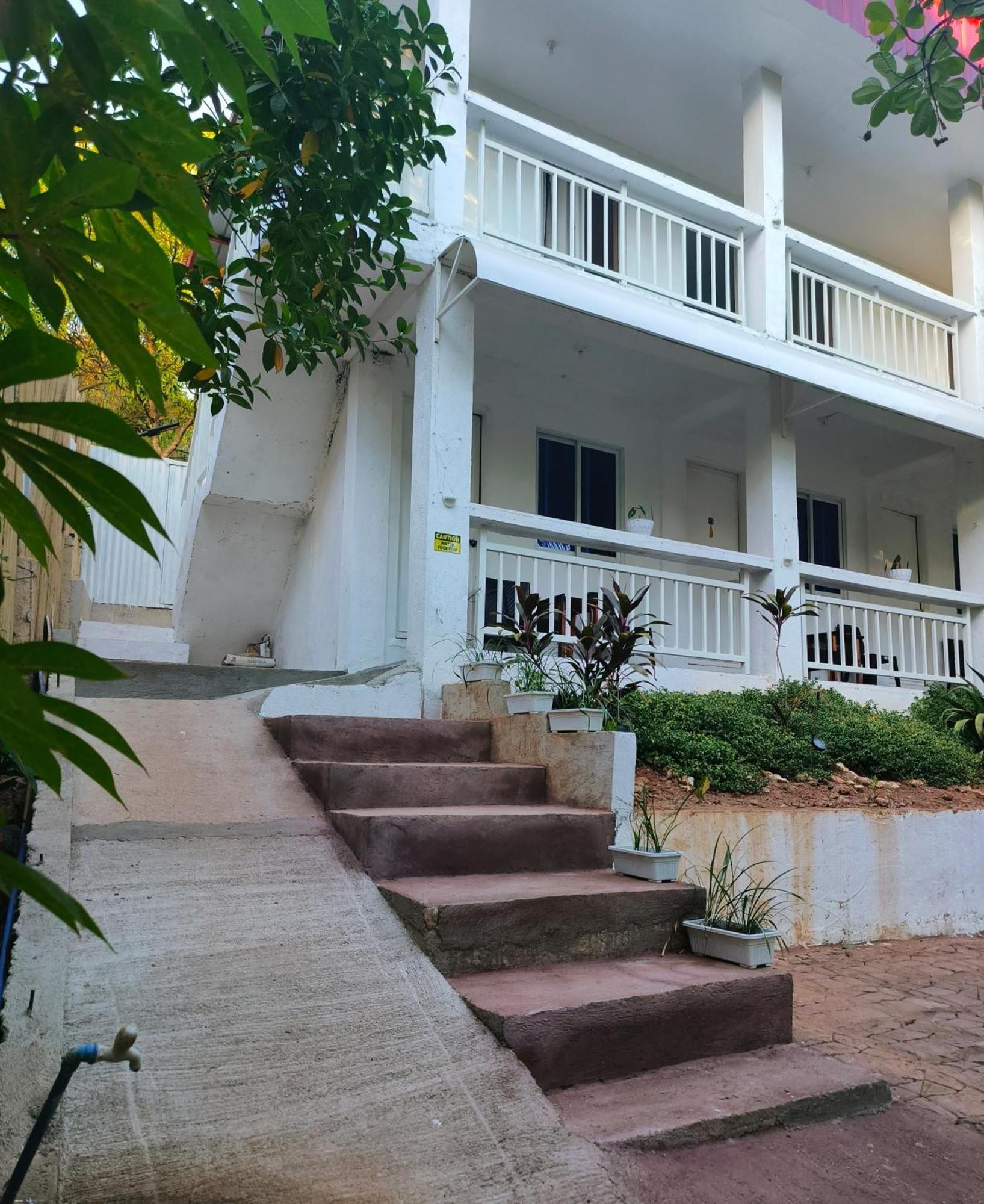 كورون Ani Marie Guest House المظهر الخارجي الصورة