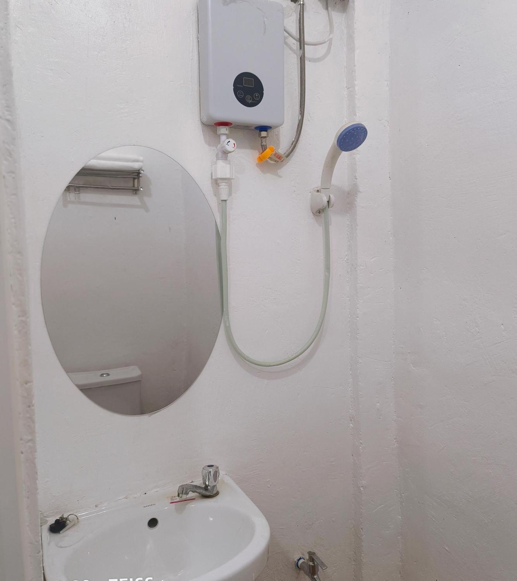 كورون Ani Marie Guest House المظهر الخارجي الصورة
